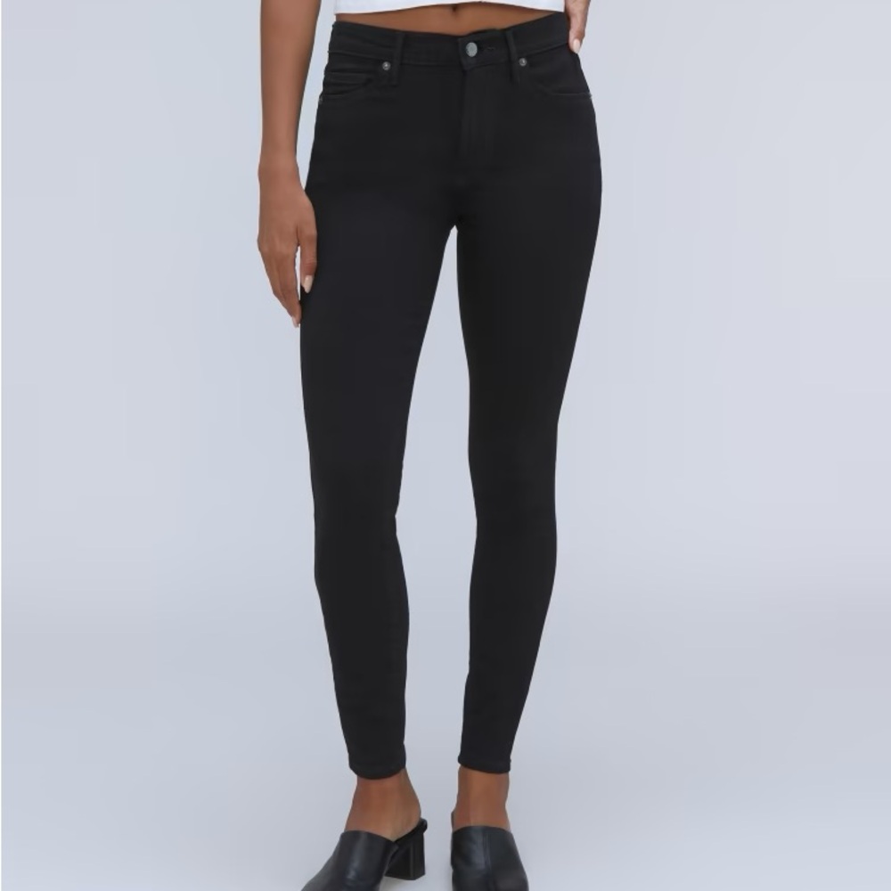 NWT Everlane mid-rise skinny Jean in black, Size 28